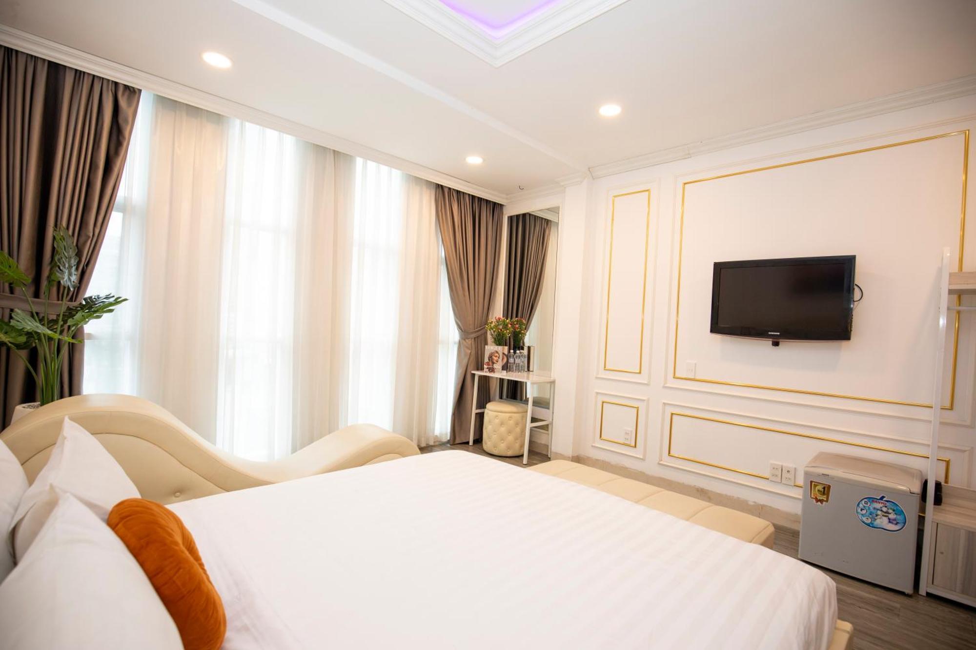Quy Hung Hotel Central Хошимин Экстерьер фото